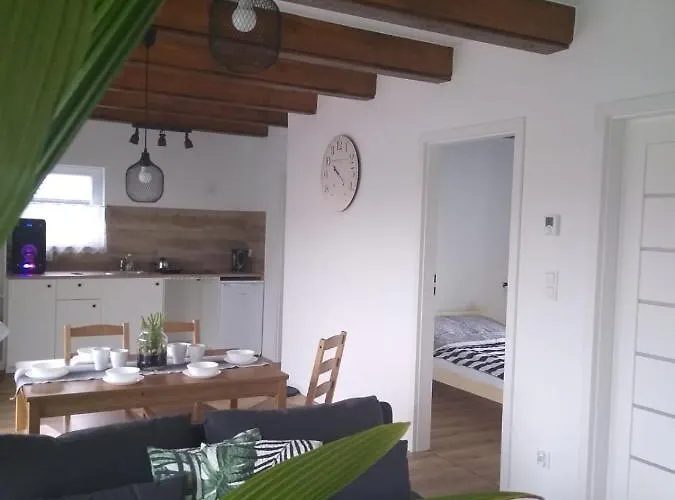 Zielony Domek בית נופש Piersciec